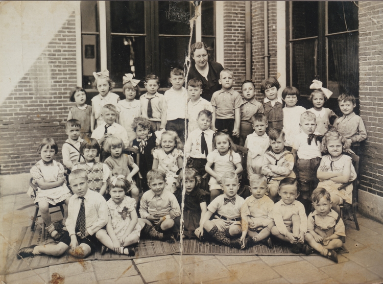 Kleuterschool Cor, ca 1932/1935  